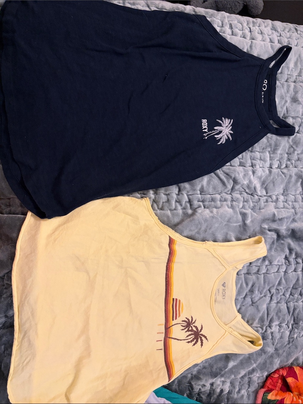 Roxy womens Navy and Yellow Graphic Tank Tops (set)